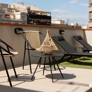 https://olala-casanova-apartments.topbarcelonahotels.com